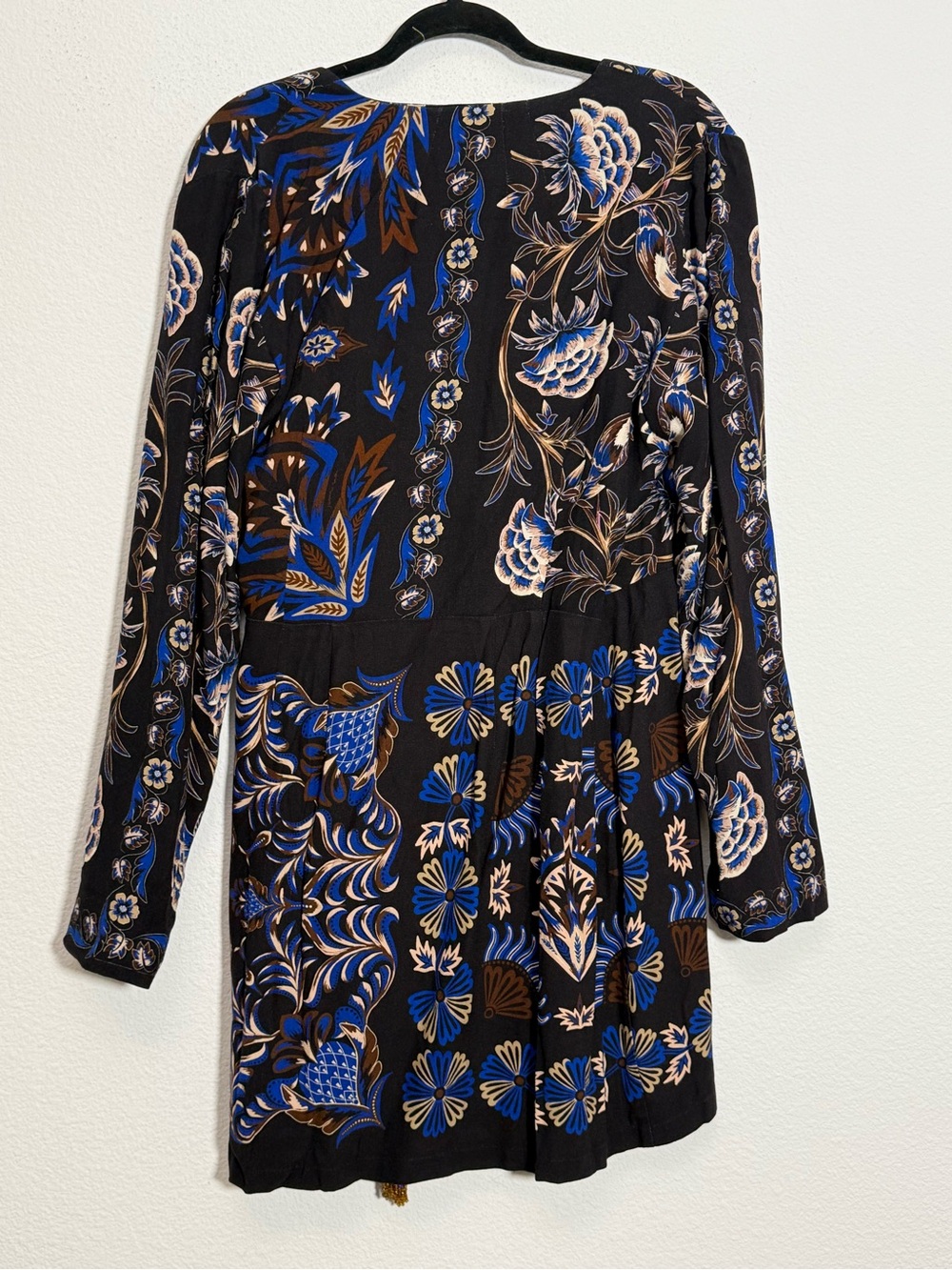FARM Rio Arabesque Wrap Mini Dress Blue Floral Boho Tie Waist Long Sleeve Size L - Picture 3 of 8
